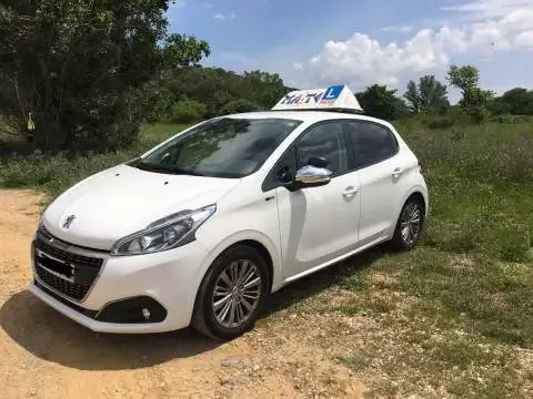 Autoescola maite - Plaça dels Comtes de Palamós