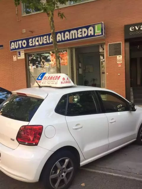 Autoescuela Alameda - Av. de Cantabria