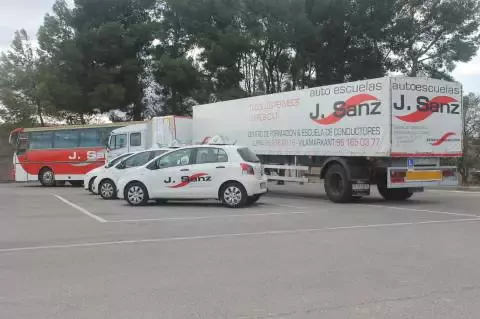 AUTOESCUELA J.SANZ VILAMARXANT - Carretera de Llíria