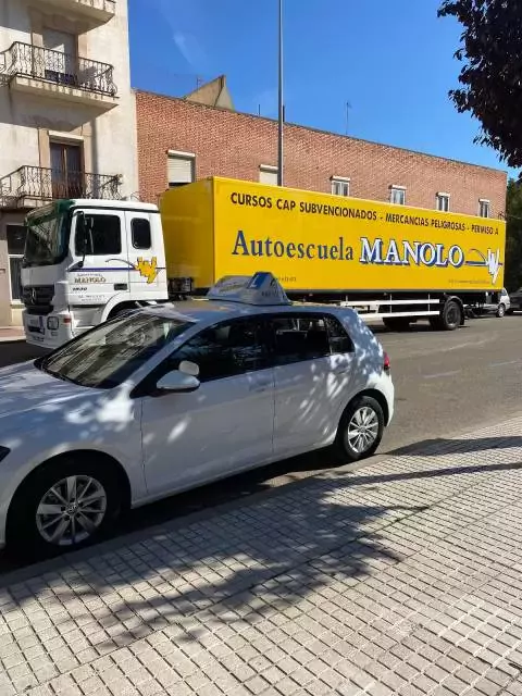 Autoescuela Manolo - Av. el Ferial