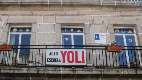 Autoescuela Yoli - Rúa Porta da Vila